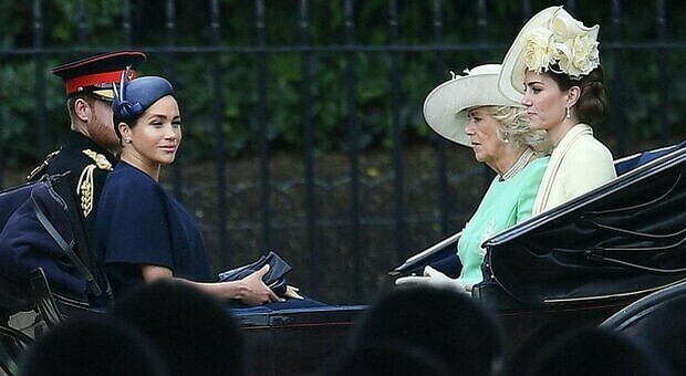 Meghan Markle, il retroscena sul primo incontro con il principe William: «Kate Middleton fu una grande delusione» Meghan Markle, il retroscena sul primo incontro con il principe William: «Kate Middleton fu una grande delusione»