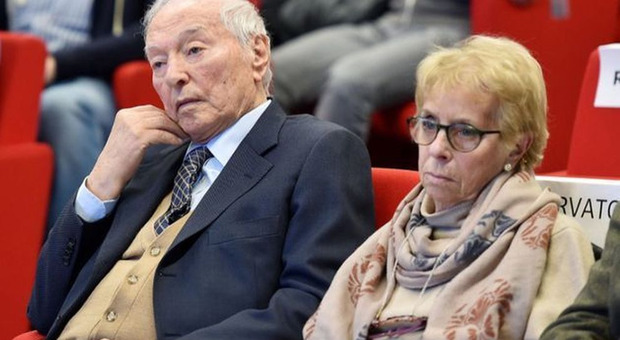 Piero Angela, il figlio che l'ha seguito e la moglie «determinante per la carriera»: 66 anni insieme