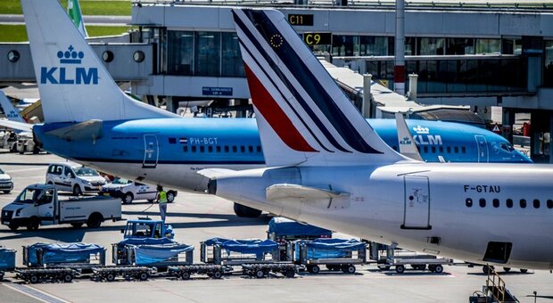 Risarcimento voli, Klm paga 70 milioni di euro in 3 mesi: è la peggior compagnia aerea
