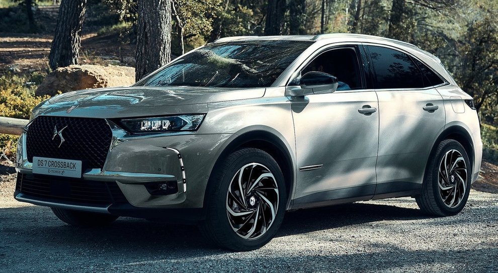 La DS7 Crossback E-Tense