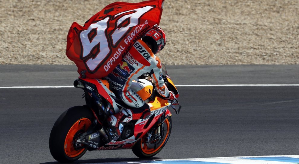 Marquez festeggia la vittoria