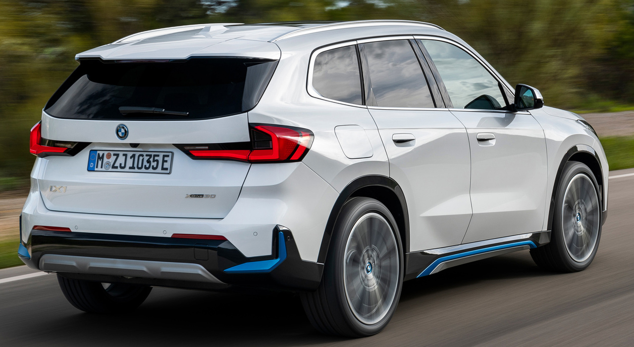 La nuova BMW iX1