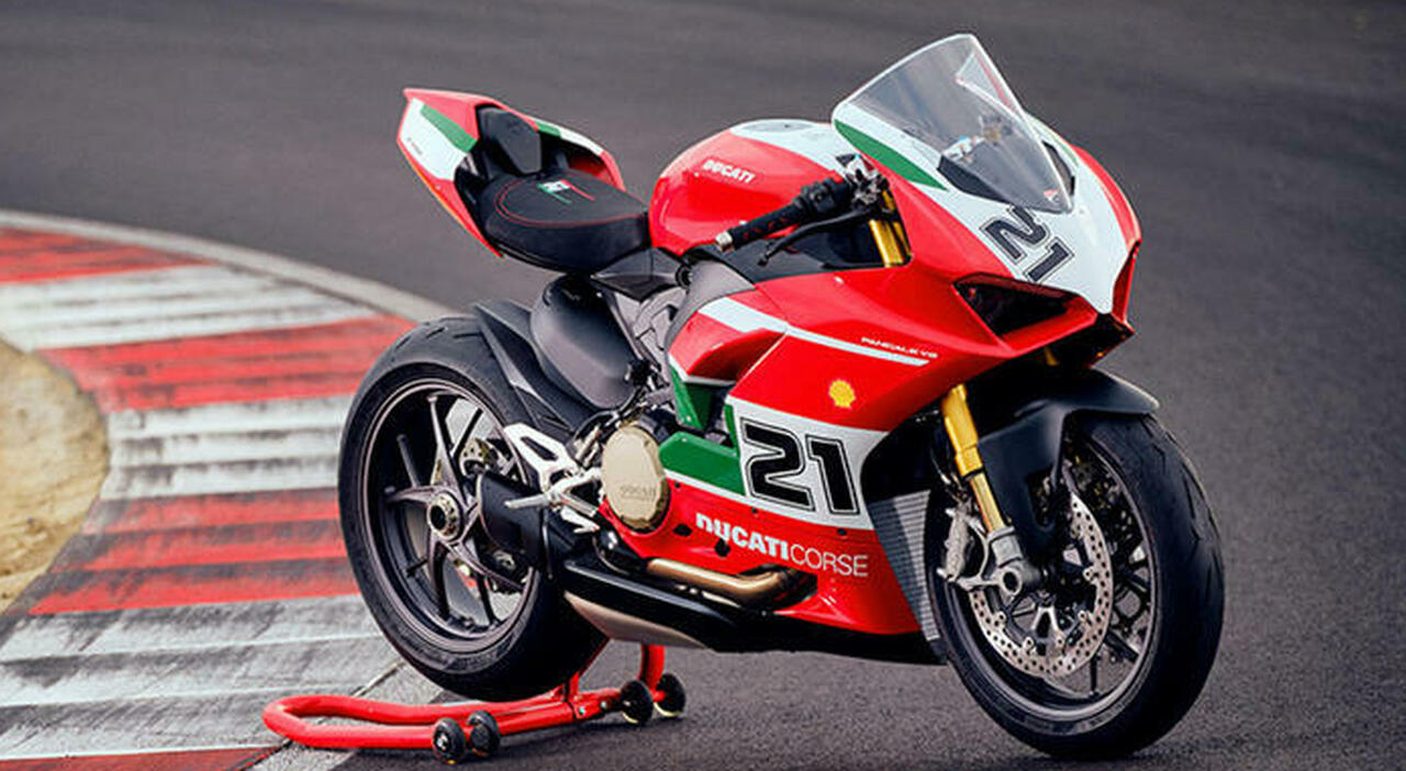 La Ducati Panigale V2 Speciale Dedicata Al Pilota Troy Bayliss