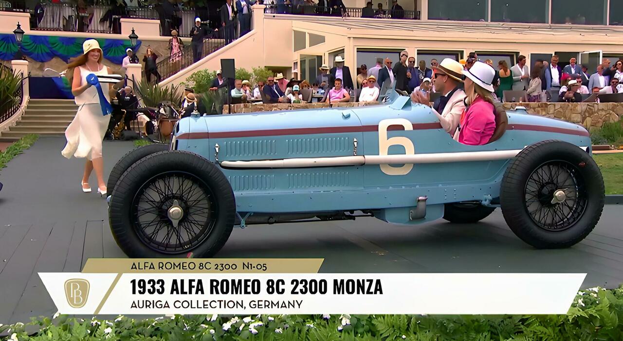 La fiammante Alfa Romeo 8C 2300 Monza del 1933 proveniente dalla Auriga Collection, in Germania, ha vinto il Tony Hulman Trophy