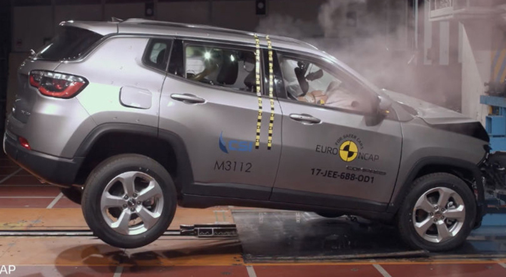Un crash test a cui è stata sottoposta la nuova Jeep Compass