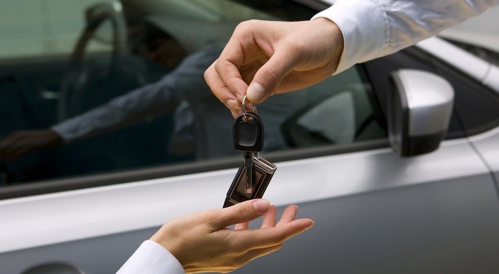 Auto a noleggio o in condivisione, in Italia quasi 1 milione. Nel 2017 fatturato +7,7% a 6ml di euro