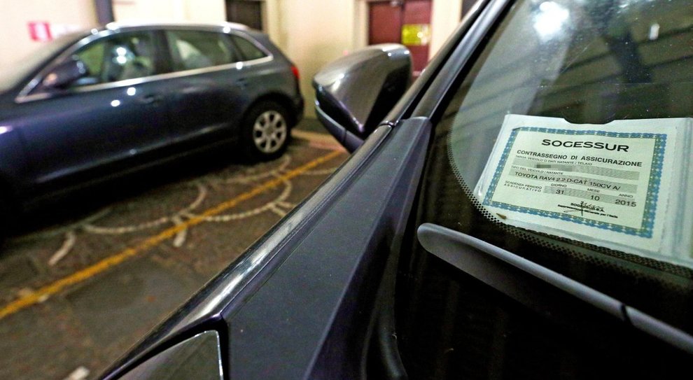 Una polizza rc auto