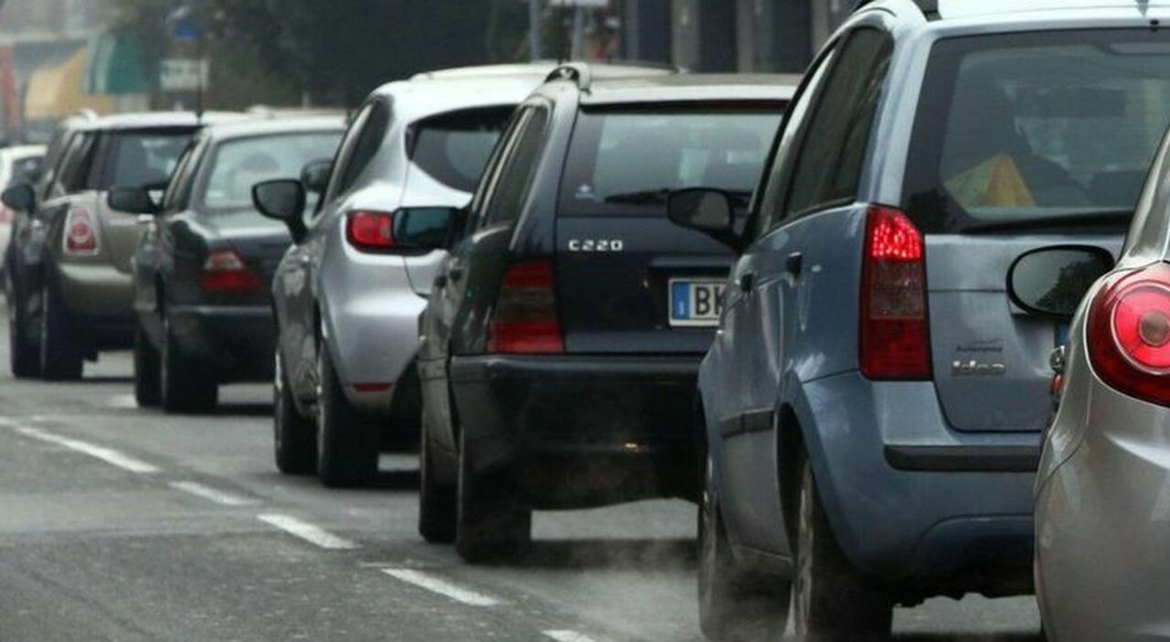 Stop diesel Euro 4, dal Lazio alla Campania: date e provvedimenti nelle principali regioni d'Italia