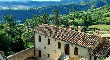 L'Umbria che non ti aspetti: Montone e dintorni, dove amavano rilassarsi Debussy, D'Annunzio e Burri