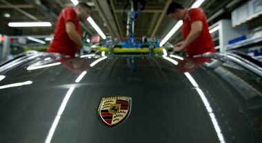 Porsche, boom di domande per IPO. Volkswagen è già oltre l’offerta per coprire i 9,4 miliardi di euro