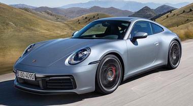 Porsche, debutta a Los Angeles l’8^ generazione della 911 Carrera S e 4S: tanta tecnologia e motori ancora più potenti