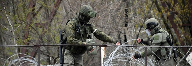Putin lancia la caccia ai funzionari ucraini. «Sempre in movimento per evitare gli squadroni della morte»