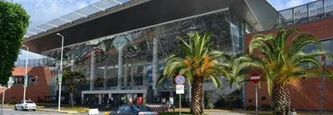 Napoli, aeroporto di Capodichino, dalla Ztc alla sosta gratis: introdotte le nuove misure