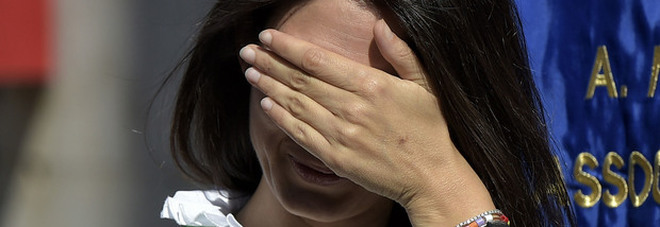Roma, Raggi commissariata da M5S: via Muraro e De Dominicis, Grillo a Roma Roma, Raggi commissariata da M5S: via Muraro e De Dominicis, Grillo a Roma
