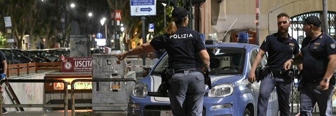 Roma, 15enne accoltellato in strada: è gravissimo
