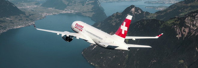 Paura sul volo Zurigo-Roma di Swiss Air: fumo in cabina, panico tra i passeggeri