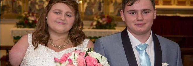 I medici le danno un anno di vita, ma lei scopre l'amore e sposa l'uomo della sua vita per vivere al meglio ogni giorno
