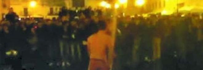 Il turista che si è spogliato a Campo de' Fiori Il turista che si è spogliato a Campo de' Fiori