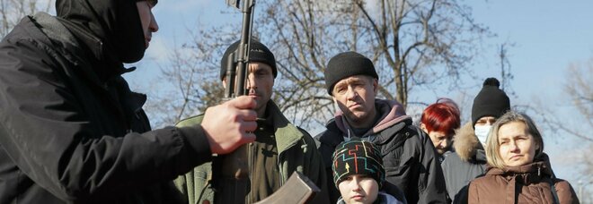 Ucraina, patria e fucile, il ritorno dei veterani del Donbass