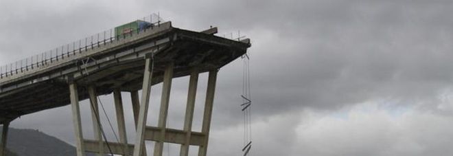 Crollo Ponte Morandi, Guardia di Finanza consegna alla Procura lista di nomi