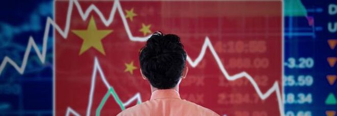 Crollo dei mercati cinesi su dati macro e casi Covid