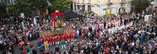 San Matteo, Salerno in festa: torna la processione pre-Covid