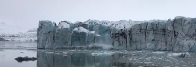 Il frame del video che ha mostrato il fenomeno naturale avvenuto in Islanda