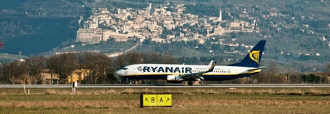 L'aeroporto di Perugia L'aeroporto di Perugia