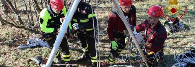 «C'è una bomba in una grotta» venti metri sotto terra per farla saltare «C'è una bomba in una grotta» venti metri sotto terra per farla saltare