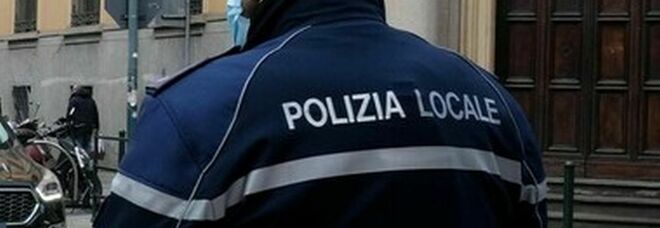 Movida a Napoli: controlli, denunce e sequestri della polizia municipale