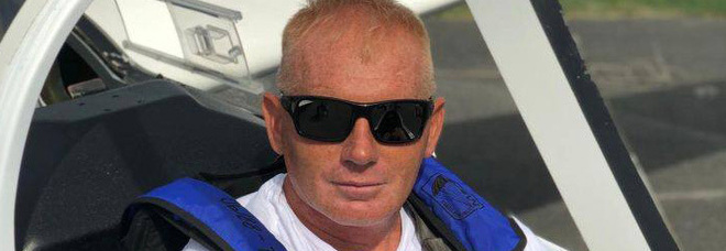 Piccioni, pilota paraplegico di Giulianova, in gara su un aliante Piccioni, pilota paraplegico di Giulianova, in gara su un aliante