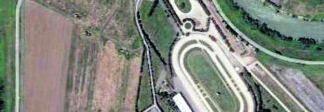Tor di Valle, c'è l'accordo sullo stadio ma restano aperti tutti i nodi: cubature in eccesso, costi e tempi Tor di Valle, c'è l'accordo sullo stadio ma restano aperti tutti i nodi: cubature in eccesso, costi e tempi