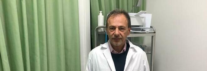 Napoli, certificati per non vaccinarsi: i medici assediati dai No vax