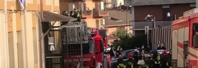 A fuoco appartamento a Mondragone Si salva famiglia con due bambini