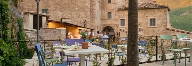 Tre pizzaioli napoletani nel cuore dell'Umbria per l'evento «L’arte della pizza al Castello di Postignano»»
