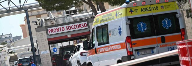 Roma, donna trovata morta in casa: non si avevano notizie da una settimana. Il cadavere tra i rifiuti