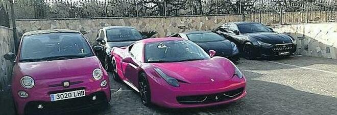 Ferrari e Maserati nell'area comunale: il mistero spagnolo delle auto di lusso a Marano