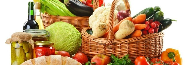 Record cibo italiano, l'export verso i 52 miliardi: la corsa favorita da carrello salutista con prodotti Dieta mediterranea