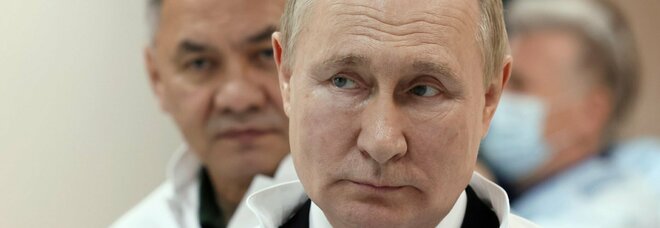 Putin insultato da due colonnelli russi, l'audio intercettato: «Lui e Shoigu incompetenti, il parlamento di Kiev andava distrutto»