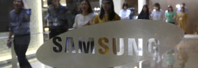 Samsung, utili da record: per la prima volta potrebbe sorpassare Apple