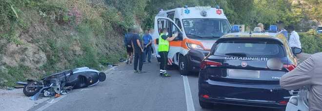 Schianto tra due moto a Cetara: tre feriti sulla statale Amalfitana