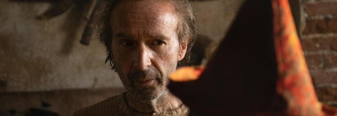 Il premio Oscar Roberto Benigni è Geppetto nel film Pinocchio di Garrone