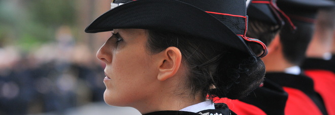 Carabinieri, Jessica Barattin l'unica donna tenente in Calabria: «Do la caccia ai latitanti ma non rinuncio ai miei sogni»