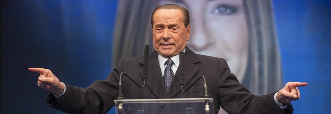 Berlusconi, telefonata alla riunione dei forzisti di Roma e lungo appello