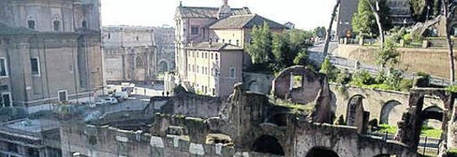 La Regina salva il Foro di Cesare