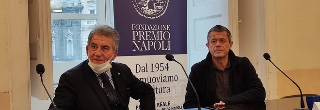 Premio Napoli a Emmanuel Carrère, lo scrittore a Palazzo Reale