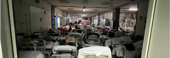Cardarelli, dimissioni in massa dei medici del pronto soccorso: «Non si può lavorare in sicurezza»