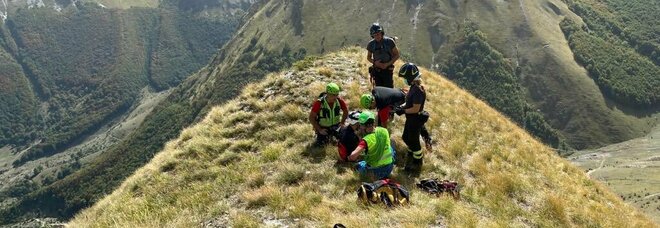 Monti Sibillini, morto un giovane escursionista: caduto in un crepaccio insieme a un compagno