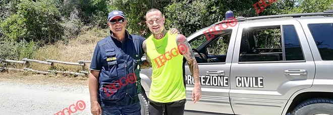 Nainggolan dalla Roma all'Inter, ma si allena ancora nella pineta di Castel Fusano