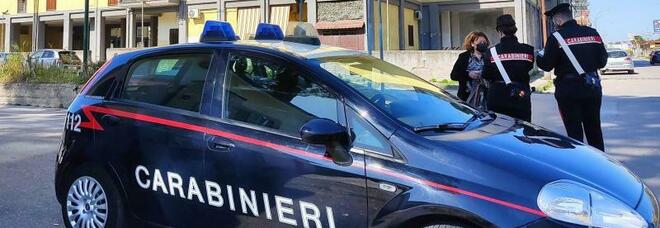 Napoli, 62enne agli arresti domiciliari fermato nel centro commerciale